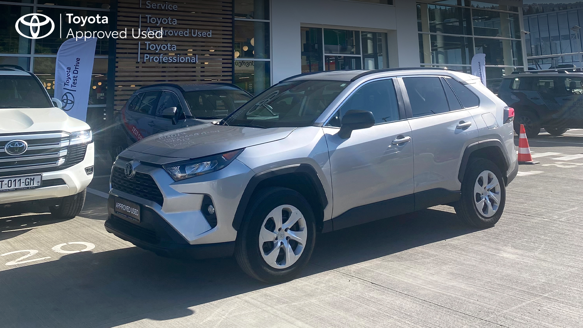 Similar Vehicle Image RAV 4