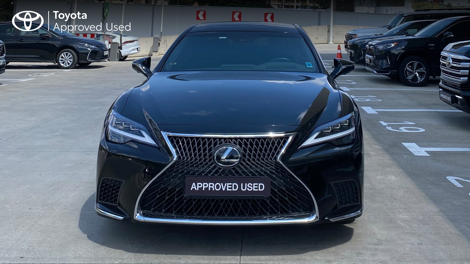 lexus1-min